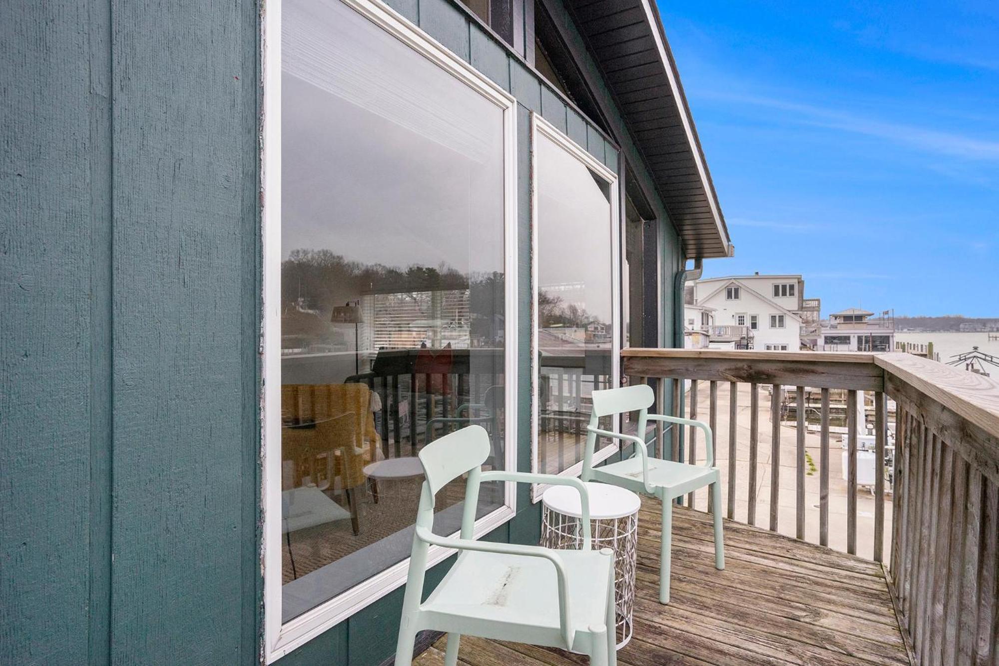 Riverside Suites - Unit A Saugatuck Buitenkant foto