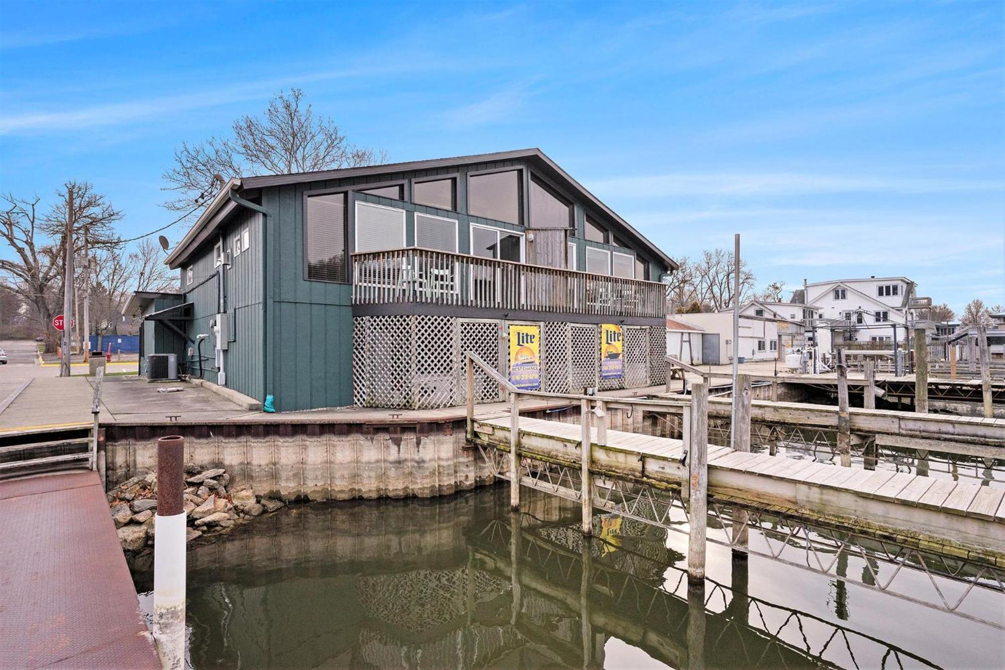 Riverside Suites - Unit A Saugatuck Buitenkant foto